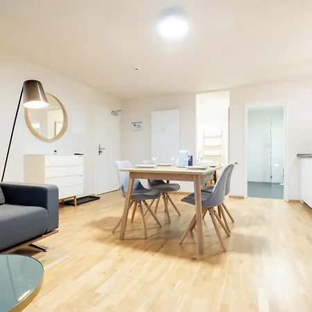 Bright Zentrum-west Stadion - Neueroeffnung - New Opening Aparthotel *