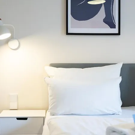 Bright Zentrum-west Stadion - Neueroeffnung - New Opening Aparthotel